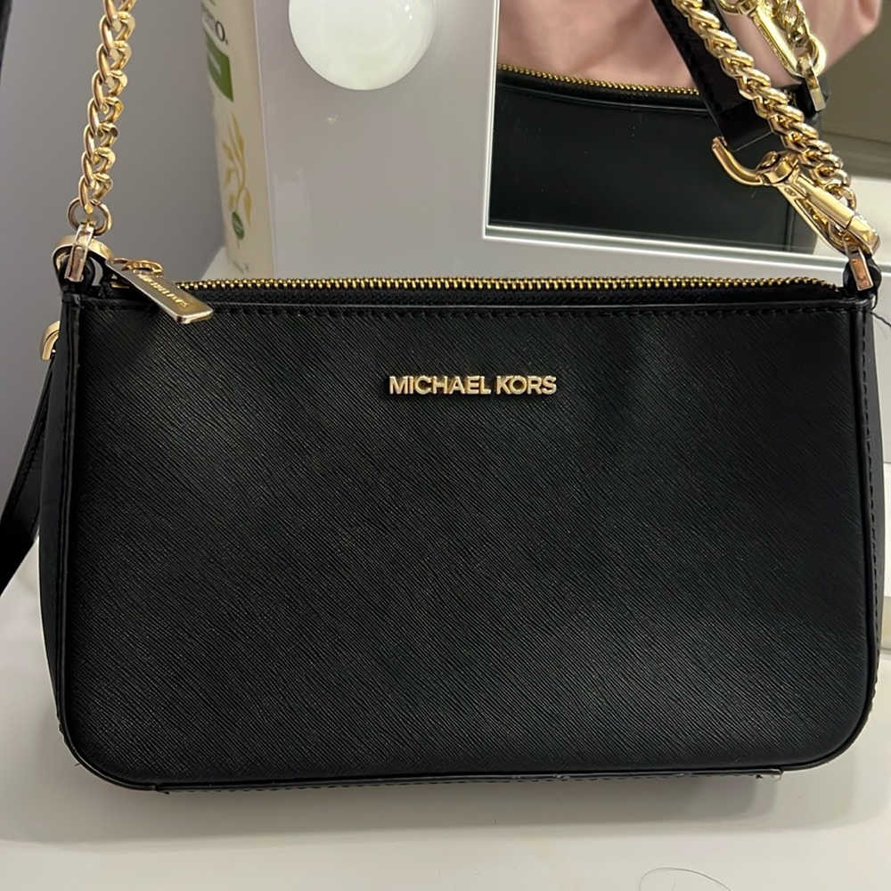 Michael kors crossbody purse